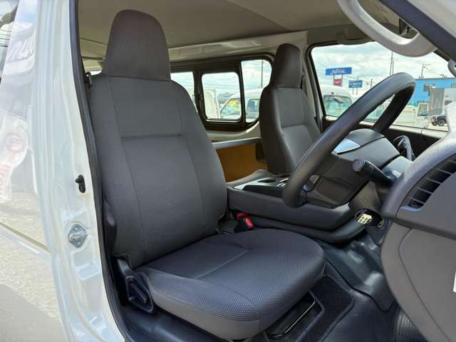 現在展示中の車両です！是非ご来店の上、ご覧下さい！