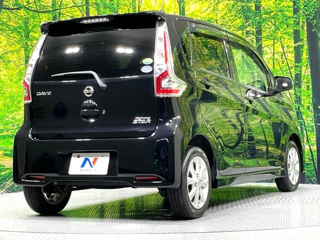 ☆全国のネクステージからお取り寄せが可能※！遠方の店舗に展示してあるクルマが気になる場合も、最寄りの店舗でご覧いただくことが可能です！是非私たちに要望をお聞かせください！※別途費用