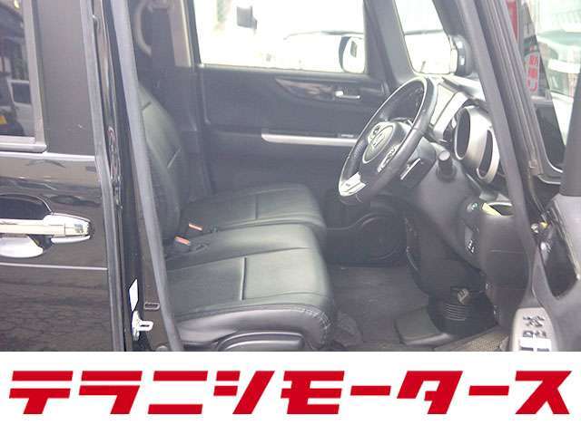 Instagramでの車両紹介も行っております！店頭の在庫車両から、新しい入庫車両の情報・スタッフオススメの目玉車両まで日々投稿しています！是非ご確認してみてください！