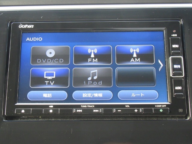 【装備】ギャザズメモリーナビ　フルセグTV・DVD再生・Bluetoothオーディオ機能付きです。