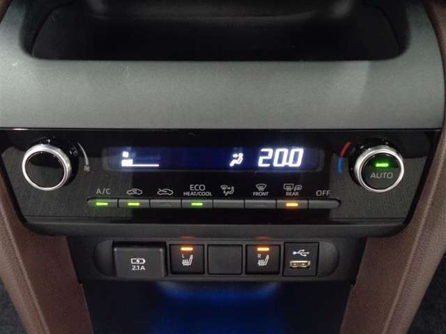 鳥取トヨペットではお車のご購入時はもちろんですが、アフターメンテナンスも安心してお任せ頂ける体制を整えております。末永いお客様とのお付き合いを第一に考え、様々なご提案をさせて頂きます。