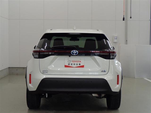 TOYOTA認定中古車とは　【1】まるごとクリーニング【2】車両検査証明書【3】ロングラン保証　この『3つの安心』をセットにした中古車のブランドになります。