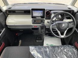 【インパネ全体】全方位で視界が広く、高い目線で運転もしやすいです！