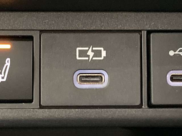 Type-C充電が可能です。