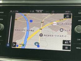 純正ナビ装備！！カープレイ　Bluetooth搭載！！
