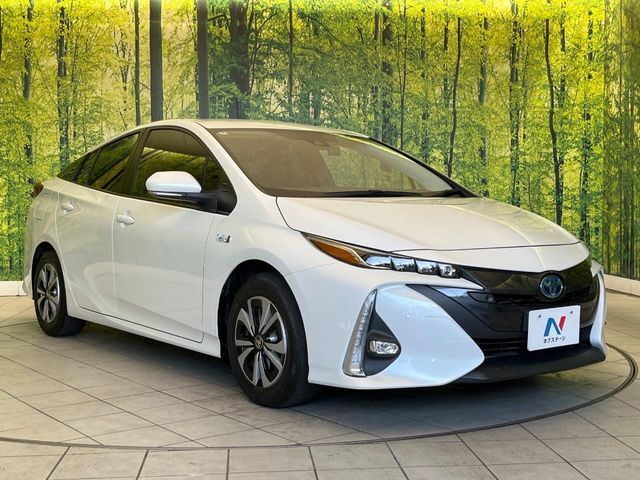 大好評のボディコーティング「弾スプラッシュコート」もご納車までに施工可能。通常のガラスコートと異なる、耐久年数6年の無機質ガラスコーティングが、ボディをキレイな状態に保ってくれます。