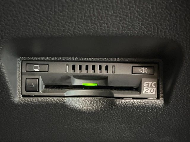 【ETC】高速道路の料金所をストレスなく通過！話題のスポットやサービスエリアに多い「スマートIC」利用時は必須のアイテムです。当店でセットアップを実施、ご納車当日からすぐにご利用いただけます！