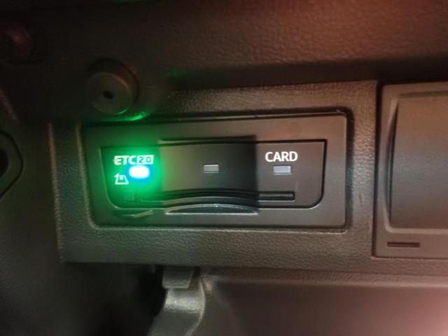 グローブBOX内にビルトインタイプETC(DSRC)を装備！！