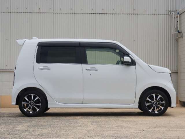 JAFもぜひご加入下さい。自動車保険のロードサービスと併せてより高い安心をご提供致します。