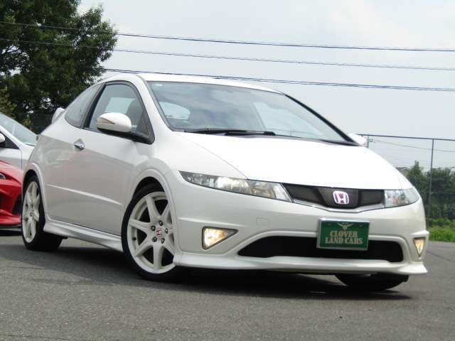 【車両画像撮影サービス】もう少し詳細な車両画像がほしい！ここが気になる！何枚でも写真をとって画像をお送りいたします！LINEでのお問合せもOK。お気軽に当社スタッフにご用命ください。