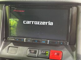 【ナビゲーション】目的地までしっかり案内してくれる使いやすいナビ。Bluetooth接続すればお持ちのスマホやMP3プレイヤーの音楽を再生可能！毎日の運転がさらに楽しくなります！！