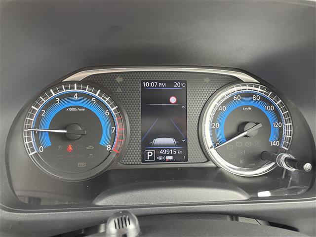 【スピードメーター】メーターがシンプルで見やすく運転しやすいですね！