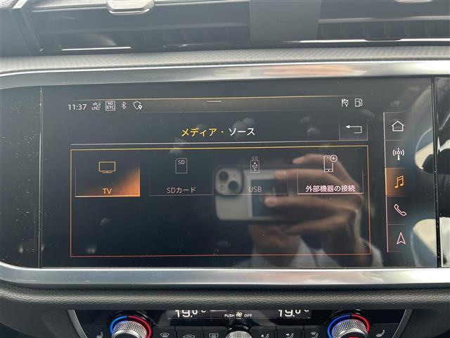 LIBERALAでは多種多様の車種をご用意させていただいております。お客様がご納得いくまで、そのお車の持つ特性を五感すべてで感じ取っていただける場をご提供します。