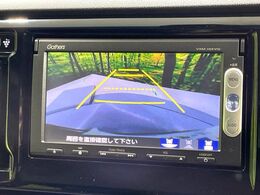 【バックカメラ】駐車時に後方がリアルタイム映像で確認できます。大型商業施設や立体駐車場での駐車時や、夜間のバック時に大活躍！運転スキルに関わらず、今や必須となった装備のひとつです！