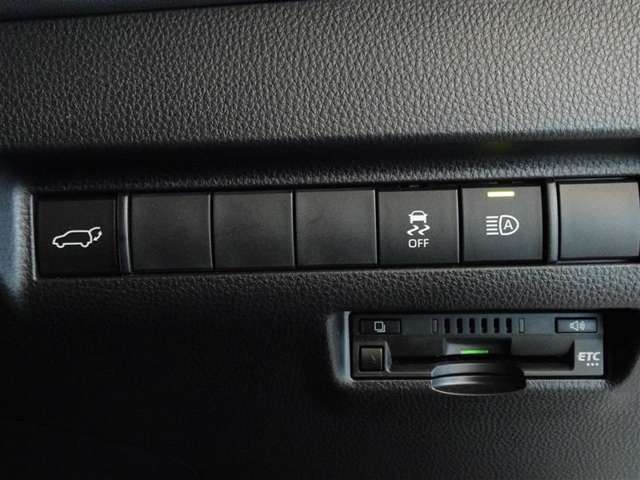 高速道路で便利なETCを装備してます。