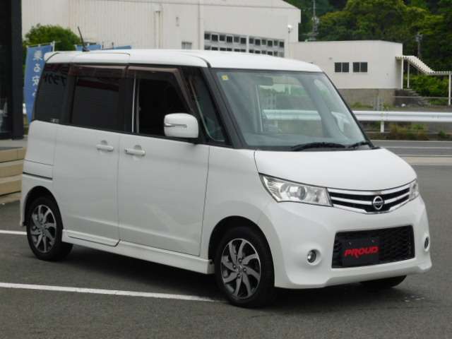 プラウドでは20代、30代のスタッフが元気よく対応させていただきます！「どんな車両があるのか見に来た」「ちょっと現車を見てみたい」などお気軽にご来店、ご相談ください♪