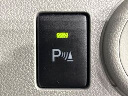 【コーナーセンサー】バンパーに付いたセンサーが障害物を検知！一定の距離に近づくとアラートで教えてくれます♪狭い駐車スペースや車庫入れ時も安心ですね☆