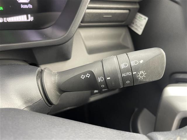 【運転席操作部】快適なドライブを楽しむための機能が装備されています！運転席から触れるので、使いやすいです！除菌プランいれていただくと、さらに清潔で安心していただけます！