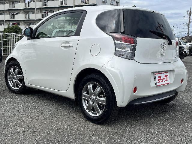 チューブ坂戸店へお車でお越しの場合、国道407号沿い、関越道『鶴ヶ島IC』から坂戸方面へ約10分。電車でお越しの場合、東武東上線『北坂戸駅　東口』までお迎えにあがります。