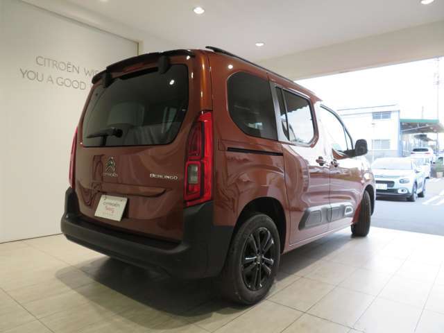 耐久性に優れたコーティングを低価格にてご用意致しております。愛車をいつでも気持ちよく乗っていただくために、納車時の施工をオススメしております。