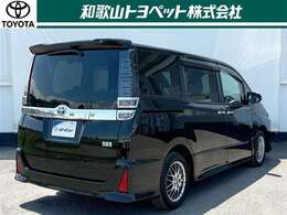 リフレッシュクリーニング「爽・快・車」施工！和歌ル山トヨペットの専門のスタッフが、独自の技術で一台一台丁寧に、内外装の清掃や除菌抗菌。下廻りやエンジンルームなど普段見えないところもキレイに仕上げます！