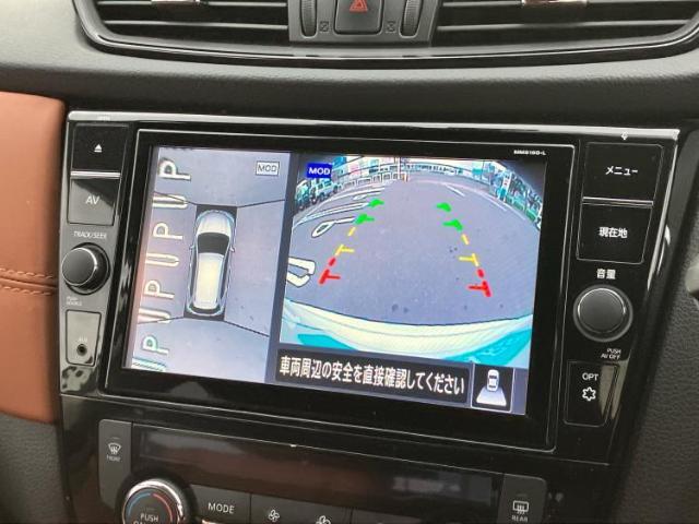 WECARSの展示場では実際に見て、触ってお車をお選びいただけます！知識の豊富な営業スタッフが様々なカーライフをご提案いたします！