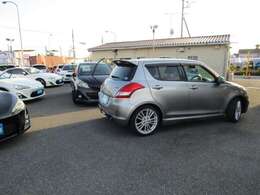 当店のモットーは、全てのお客様にとって後悔の無い買い物をして頂く事です。そして長く乗って頂きたい＆長いお付き合いをさせて頂きたいと思っております。ご納車後の車検や整備もお任せください。