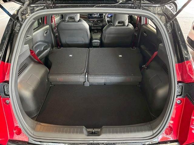 広々としたラゲッジルームは日常・レジャーに活躍する事間違いなし