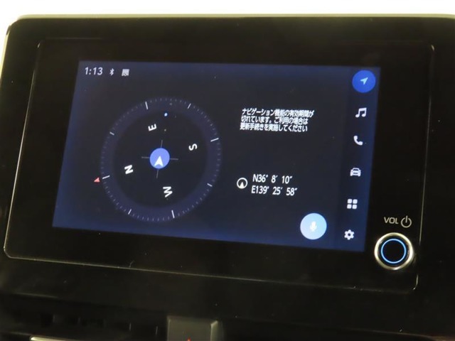 ディスプレイオーディオを装備しております。ナビ機能はT-connectをお申込みいただくことにより2027年9月30日まで無償でご利用いただけます。