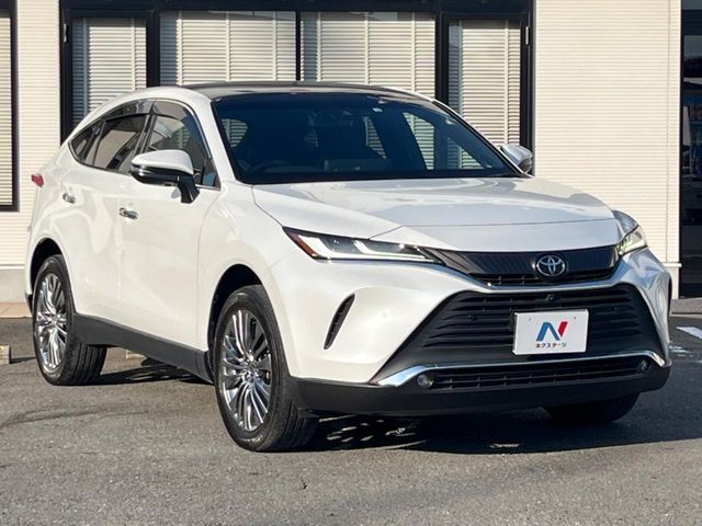 大好評のボディコーティング「弾スプラッシュコート」もご納車までに施工可能。通常のガラスコートと異なる、耐久年数6年の無機質ガラスコーティングが、ボディをキレイな状態に保ってくれます。
