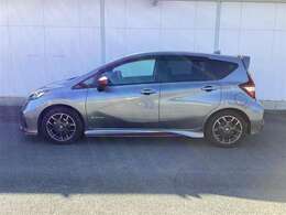 数ある販売店の中から、当店の展示車両をご覧いただきまして誠にありがとうございます。ぜひ最後までご覧くださいませ。