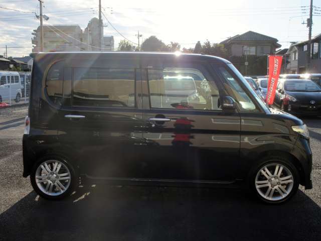 【購入後も便利】当店は購入後も整備工場・鈑金工場もご用意していますので、修理・整備・事故修理・保険修理・ワンポイント鈑金・鈑金塗装・オールペイント（全塗装）なども購入後も対応できます。