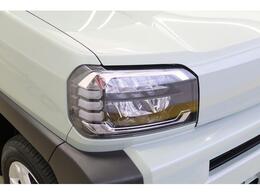 LEDヘッドランプは低消費電力で明るい光を放つLEDヘッドランプで視界の確保。