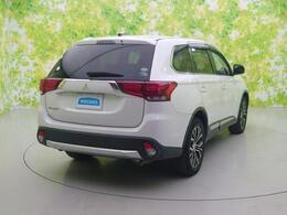 全国に店舗を展開しているのでどこでもお取り寄せが可能です！この車が気になるけど遠方だから・・・と諦める必要はありません！※別途陸送費が必要です。