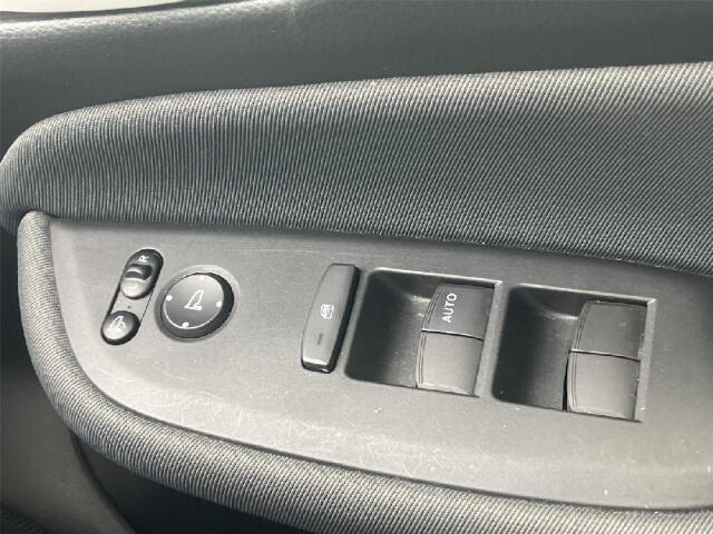 中古車は全て早いもの勝ち！気になるお車がございましたらすぐにお問合せ下さい！