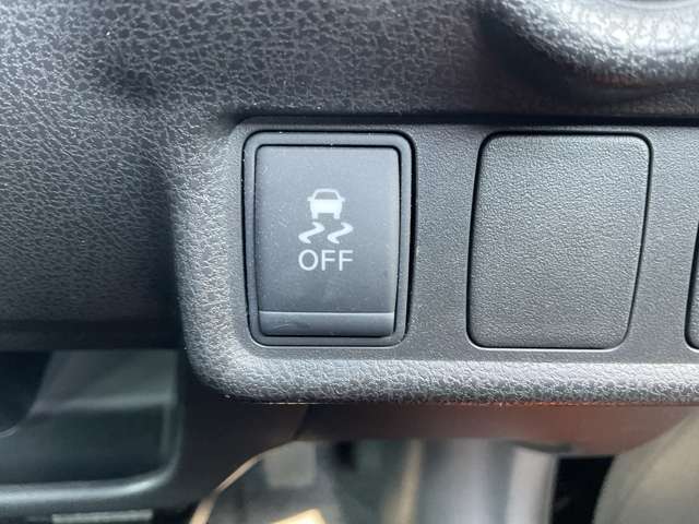 横滑り防止装備