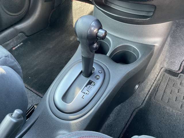 操作しやすいシフトです。