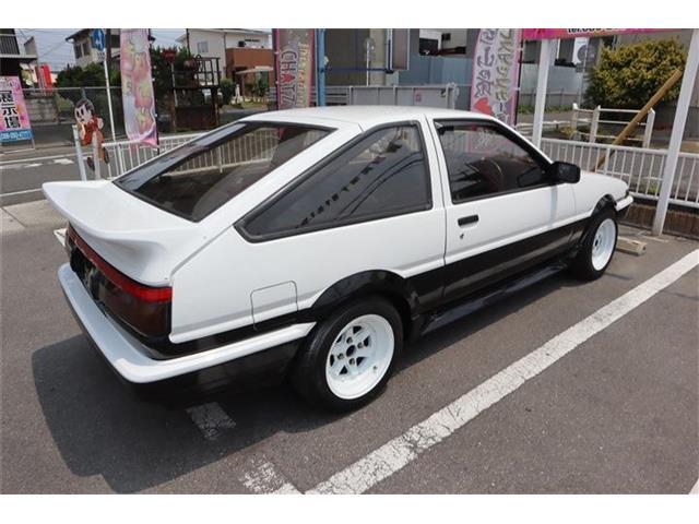 このお車は正規のオークション300を超える業者から、競り合いに勝ち、落札してきたプレミアムな1台です！大人気で希少な1台になります！是非GETして下さい！毎月80台以上販売する当社のセンスはいいです！