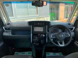 メーターやシフトレバー、スイッチ位置など運転席回りの配置はしっくりいきたいものですね！まずは座ってチェックしてみてください♪エンジン始動も楽チンです。　イチイチ鍵を出す手間も無くなりますよ。