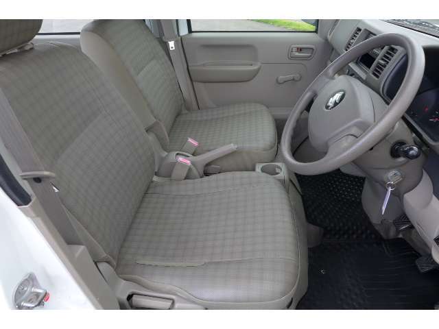 ◇◇◇全車保証付き！　もちろん県外からお買い上げされた方にも保証いたします！　県外の場合お近くのディーラー等を通して対応させていただきますので、ご安心ください。◇◇◇