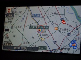 ナビは純正HDDナビ！ダイヤル操作で手の移動も少なく操作が可能です♪