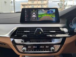 全周囲カメラ。前後クリアランスソナー付なので、駐車が苦手な方でも安心です。ガイドの表示・非表示も切り替え可能です