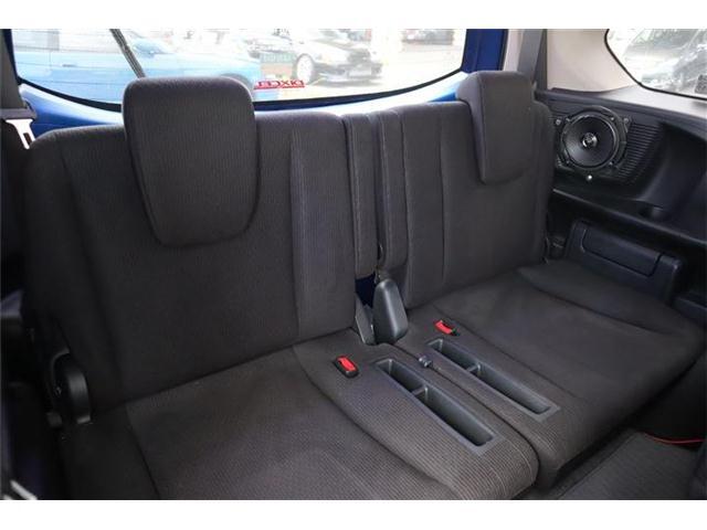 室内も充分・年式以上に綺麗です！更にスタッフが真心込めて納車の清掃や準備をします！（気になる方には別途ルームクリーニング・革調カバー販売など）対応できます。