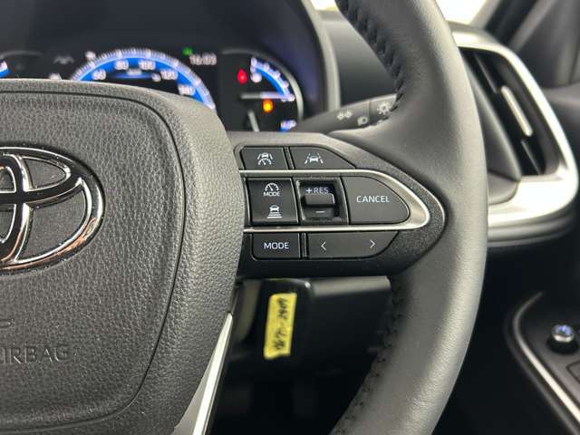 【運転席操作部】快適なドライブを楽しむための機能が装備されています！運転席から触れるので、使いやすいです！除菌プランいれていただくと、さらに清潔で安心していただけます！