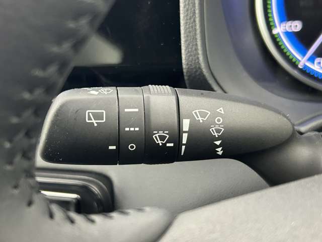 【運転席操作部】快適なドライブを楽しむための機能が装備されています！運転席から触れるので、使いやすいです！除菌プランいれていただくと、さらに清潔で安心していただけます！
