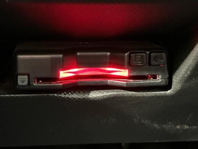 お車に合わせて無料保証以外にも、保証範囲、期間、距離を拡充させた有料保証もご用意しております！中古車の購入が初めてで不安・・・というお客様もご安心ください！