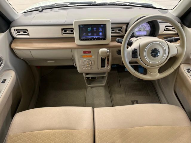 グループ総在庫数約30，000台！！全国の系列店からメーカー・車種問わずご紹介出来るので、あなたにピッタリのお車が見つかるはずです♪まずはお問い合わせ下さい☆