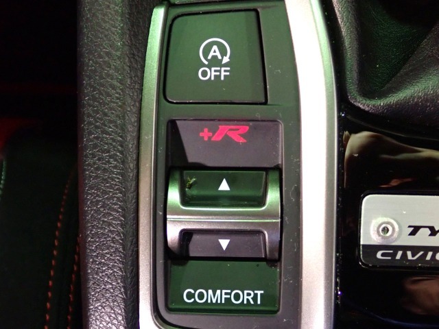 ◆東海地区最大級の展示場に自社整備工場完備で安心♪三重県でホンダ車をお探しならU-Select鈴鹿へご用命ください♪お問い合わせは　TEL　059-378-7717　へお気軽にお問い合わせください◆