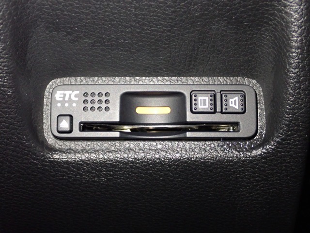 ◆東海地区最大級の展示場に自社整備工場完備で安心♪三重県でホンダ車をお探しならU-Select鈴鹿へご用命ください♪お問い合わせは　TEL　059-378-7717　へお気軽にお問い合わせください◆