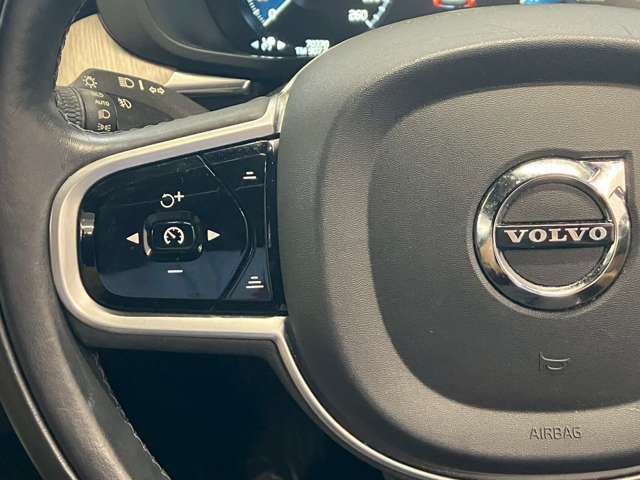 【ACC】一定速度での巡航はもちろん、前方の車両との距離を一定に保ちながら自動で加減速を行います。高速道路走行時には大変嬉しい機能です。